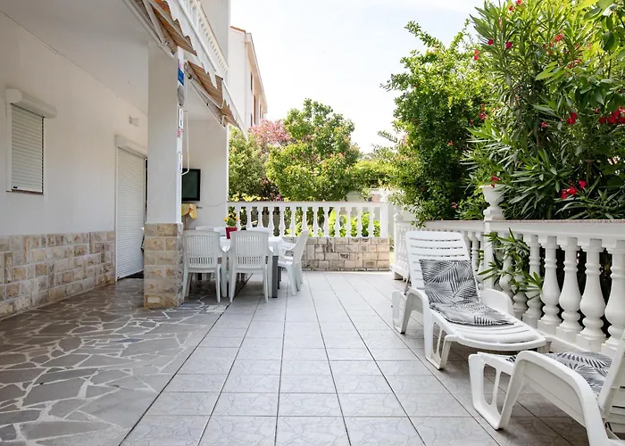 Lovely Marjetka Palit