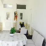 Lovely Marjetka דירה Palit