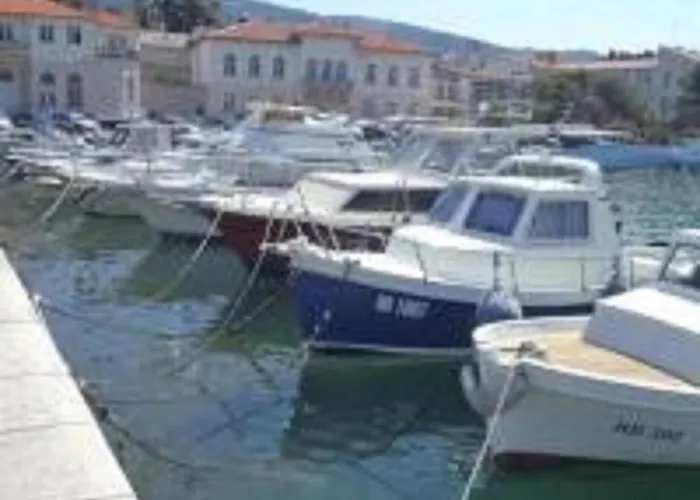 Lovely Marjetka Palit